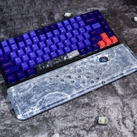 Cat-astronaut keyboard wrist rest - image 3