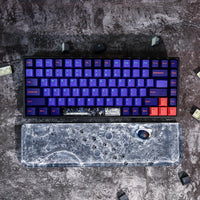 Cat-astronaut keyboard wrist rest - image 5