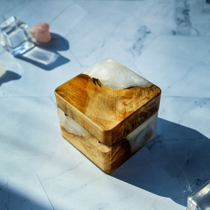 Square Epoxy Resin Engagement Ring Box