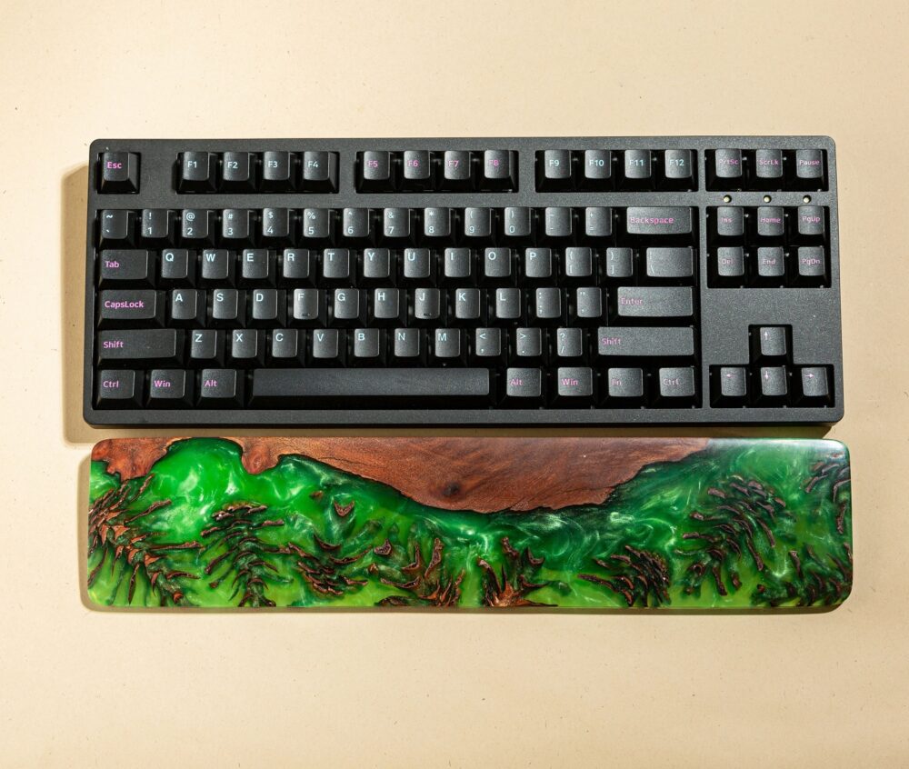Green wrist rest